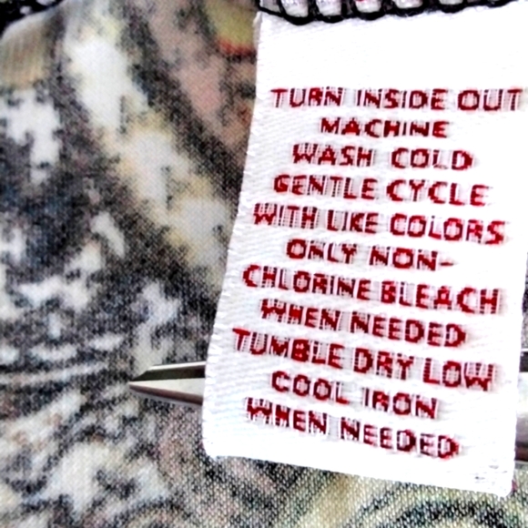 JM Collection Ladies Animal print top - Picture 6 of 9